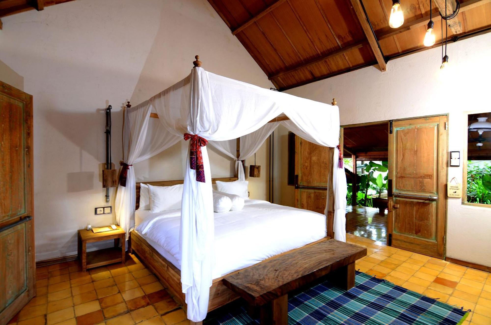 Desa Alamanis Resort Villa Cirebon Ngoại thất bức ảnh