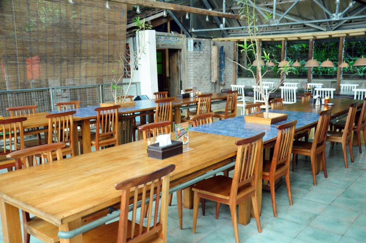 Desa Alamanis Resort Villa Cirebon Ngoại thất bức ảnh